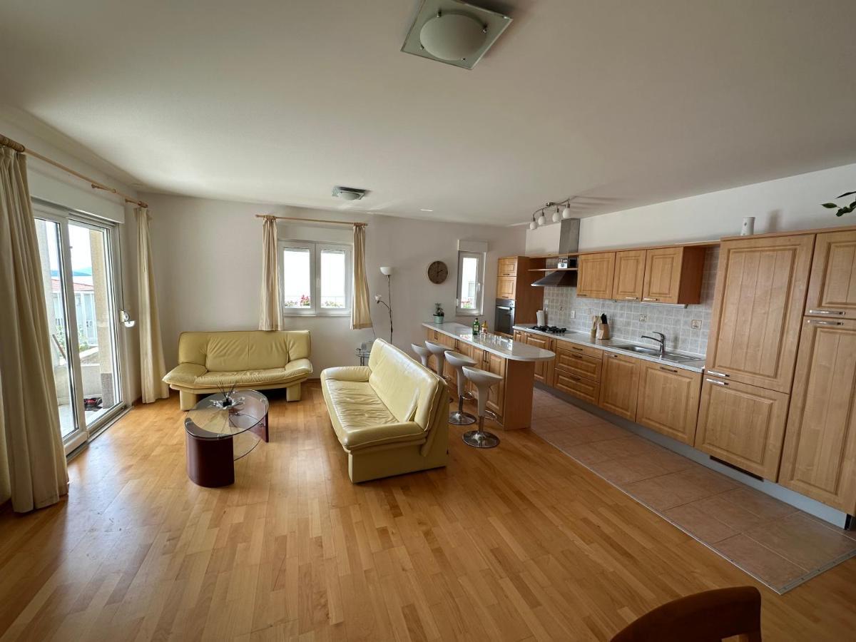 Aurora Luxury Apartment Trogir Exterior foto